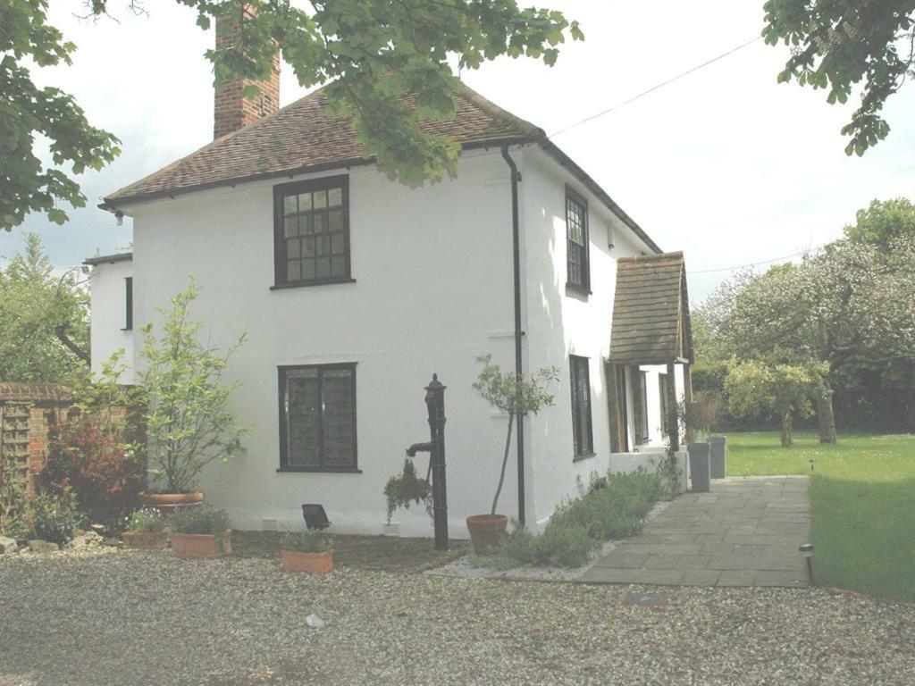 Bed and Breakfast The White House Takeley Номер фото